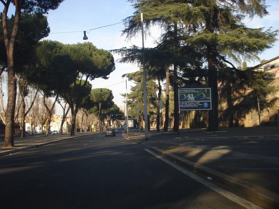 GREGOR 113 Piazzale del Verano Via Tiburtina fronte civ. 217 direzione tangenziale