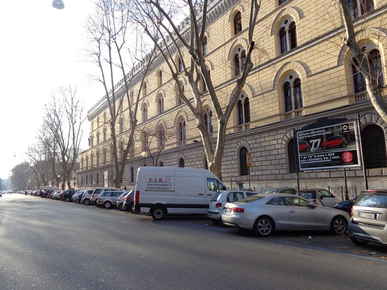 GREGOR 433 Viale Giulio Cesare altezza civ. 97 fronte Via Caio Mario